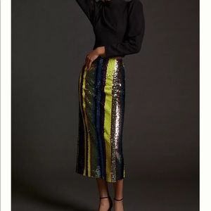 DISO this Anthro sequin skirt in a SMALL.